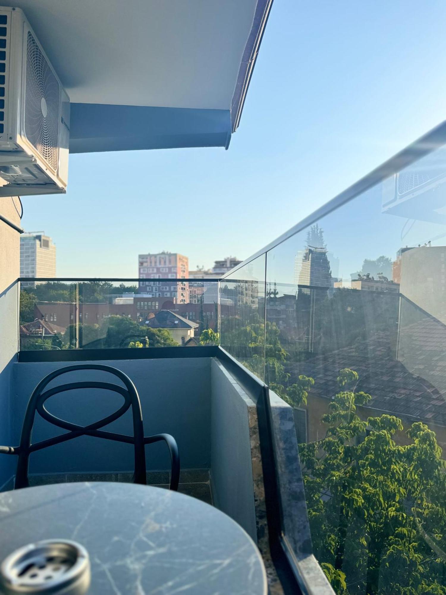 Izi Boutique Appartement Tirana Buitenkant foto